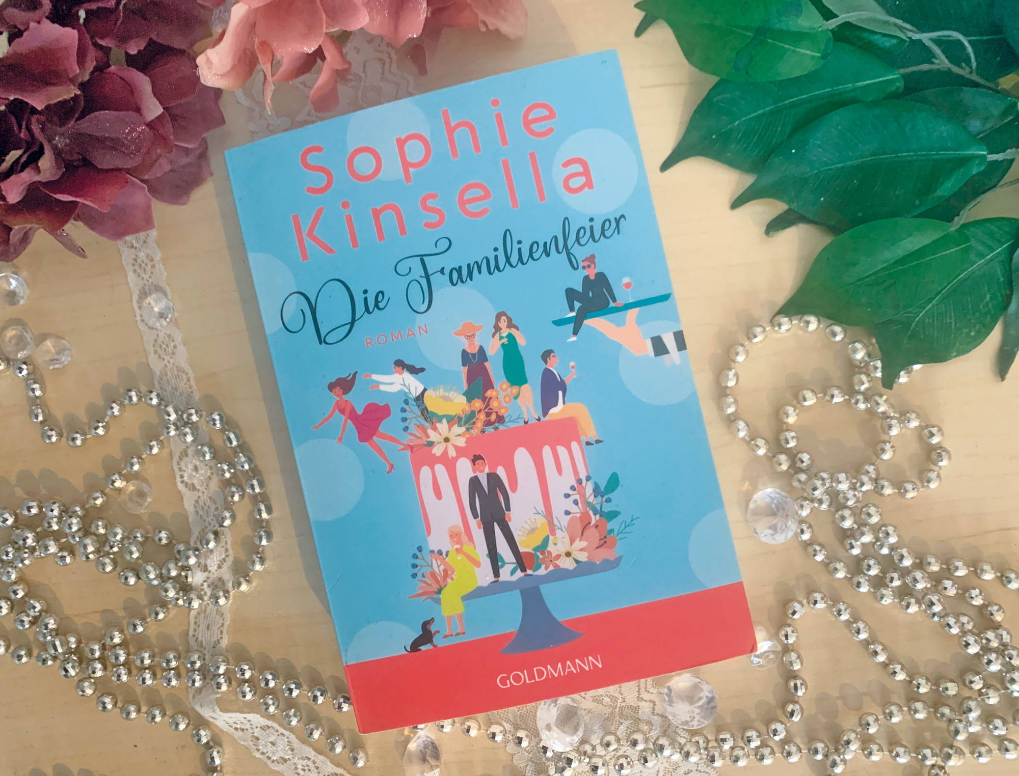 Rezension: Die Familienfeier von Sophie Kinsella